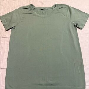 lululemon athletica Sage Green Short Sleeve Tee